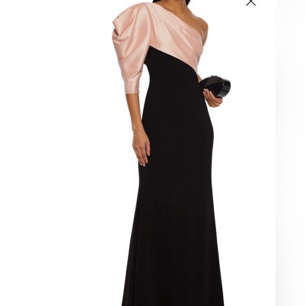 Badgley Mischka gown. One shoulder Size 10